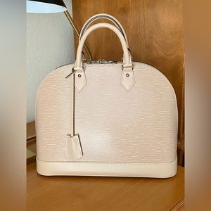 Louis Vuitton Handbag Bag ALMA MM EPI LEATHER in Dune Made In France